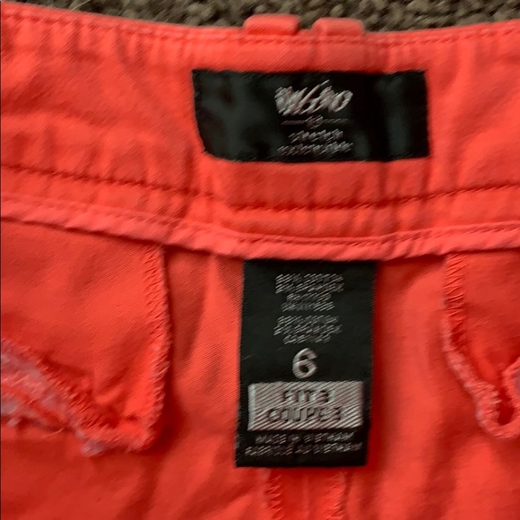 Shorts - Picture 2 of 2